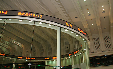 公司股票在东京证券交易所第一部上市